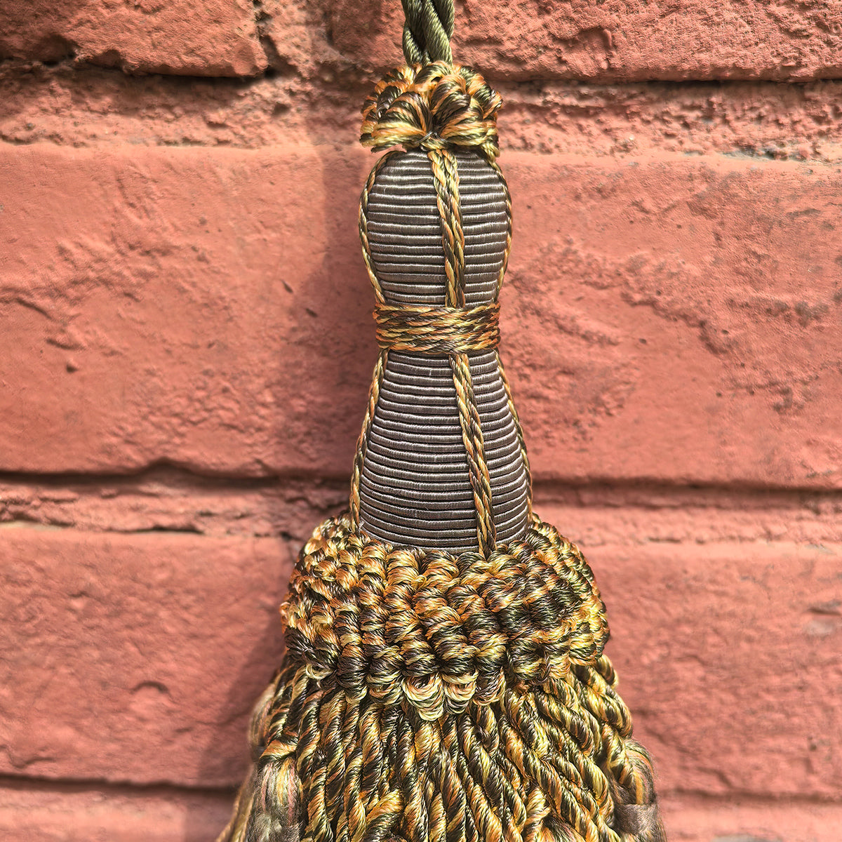 1 Pack Home Decor Tassel 9 x 4 E98326