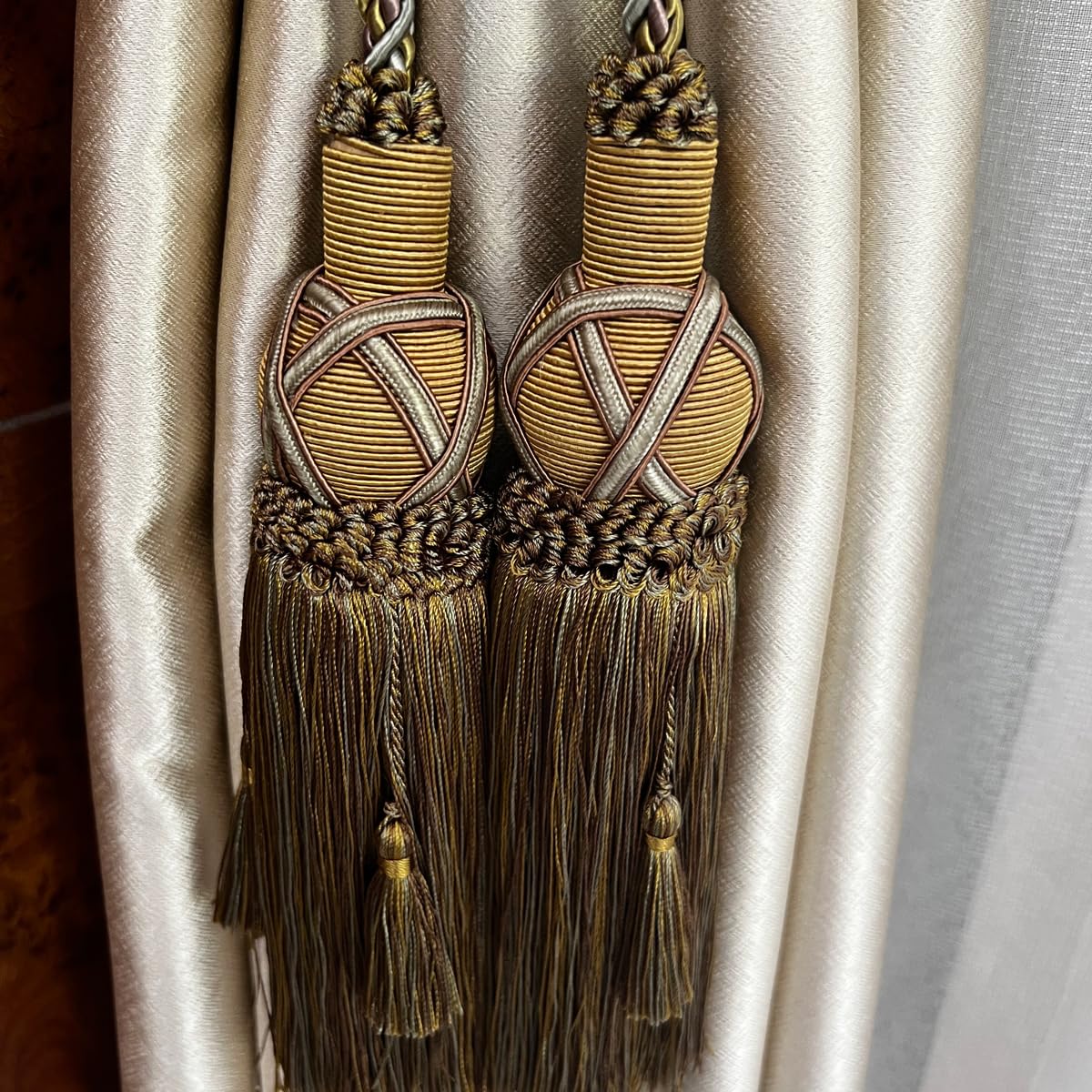 2 Pack Luxury Double Tassel Curtain Tieback, 26 in Total Length – Handcrafted Decorative Rope Holdback for Drapes & Home Interior Styling E1808