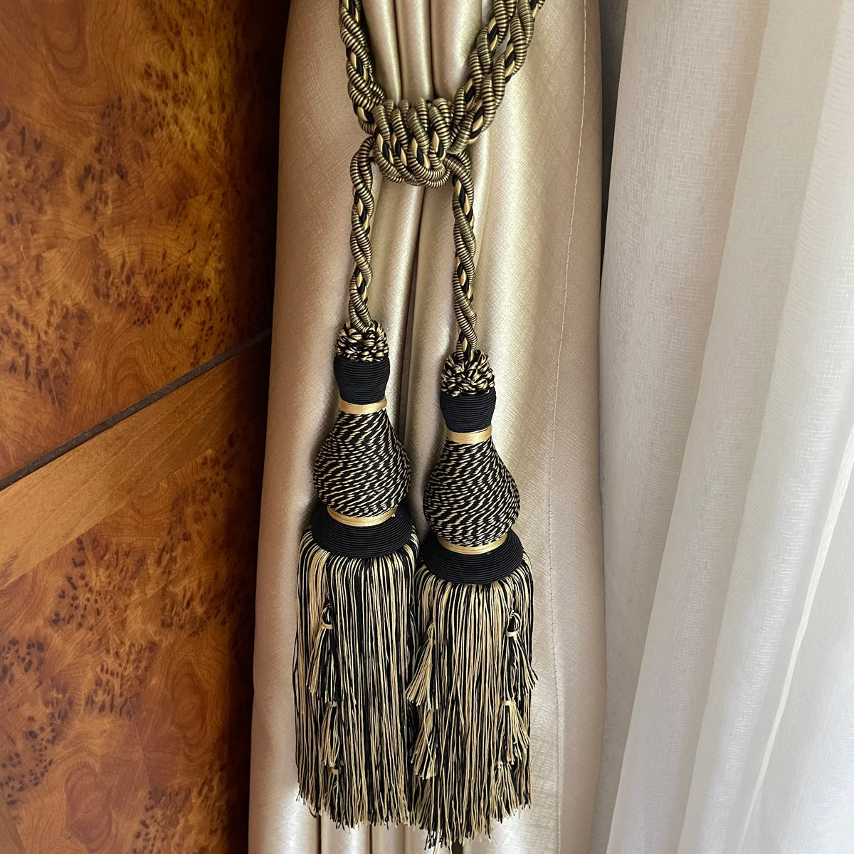 2 Pack Luxury Double Tassel Curtain Tieback, 30 in Total Length – Handcrafted Decorative Rope Holdback for Drapes and Home Interior Styling E2402