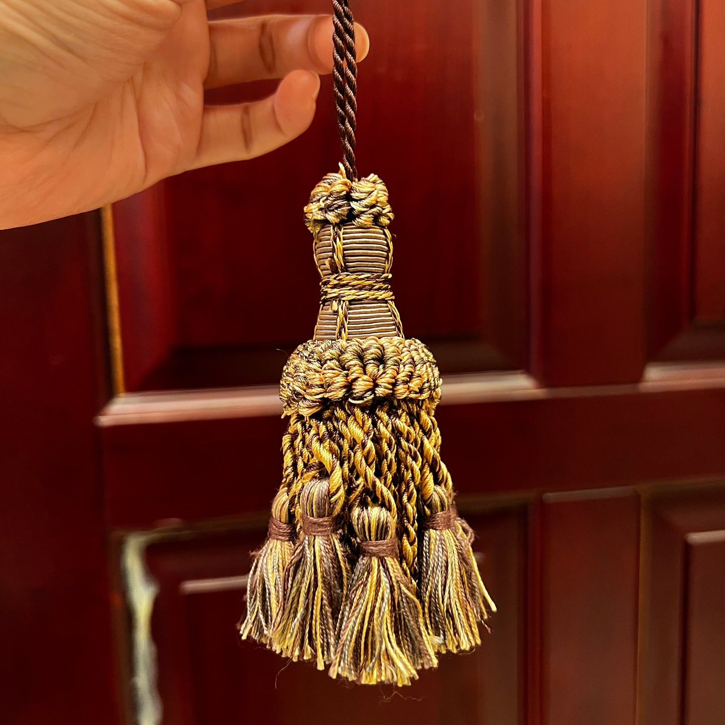 1 Pack Small Decorative Tassel with Hanging Loop, 8 in Total Length – Handcrafted Curtain Tieback, Ornament, and Home Décor Accent E98327