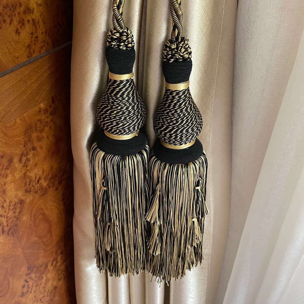 2 Pack Luxury Double Tassel Curtain Tieback, 30 in Total Length – Handcrafted Decorative Rope Holdback for Drapes and Home Interior Styling E2402