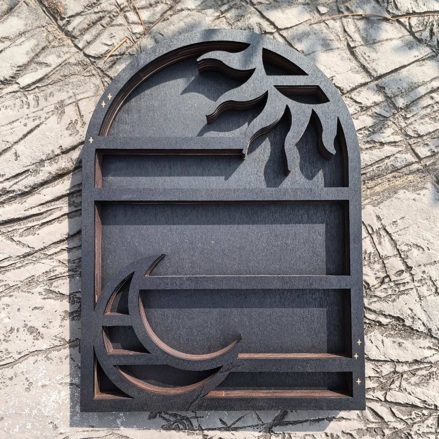 Sun & Moon Crystal Shelf – Wooden Celestial Display Shelf, Witchy Altar Decor, Gothic Home Storage, Spiritual Boho Wall Art